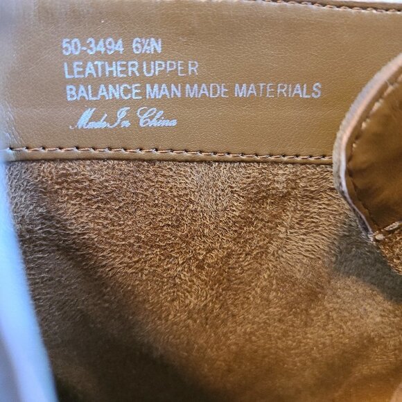 BELLA VITA COGNAC BOOTIES SIZE 6.5 - Picture 8 of 9